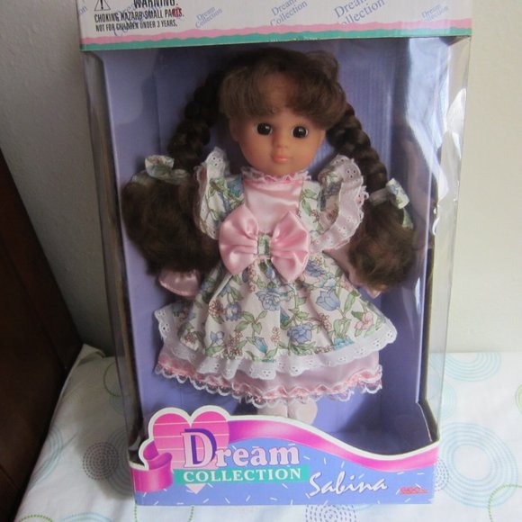 VINTAGE(RARE) DREAM COLLECTION (SABINA) BROWN HAIR (GIGO) DOLL/12" - Picture 5 of 10